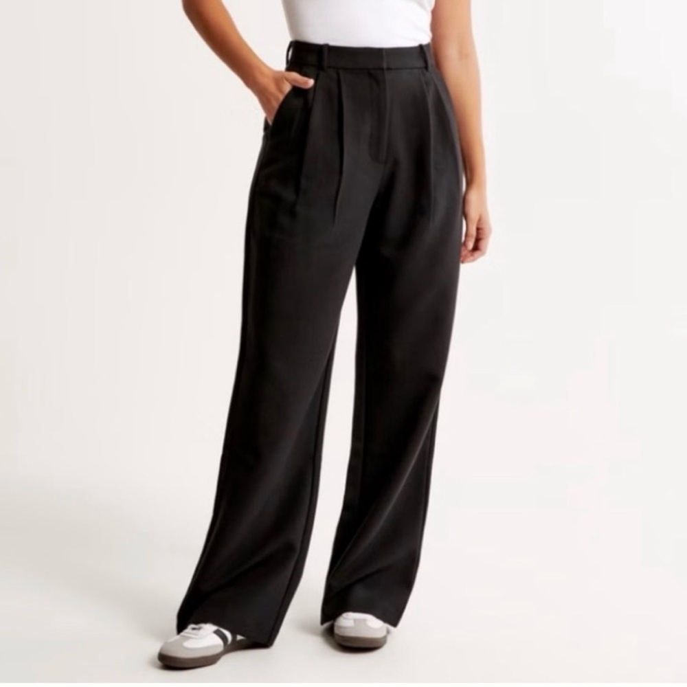 Abercrombie & Fitch Wide Leg Dress Pant Black Pleated Trouser Size 10/30 L